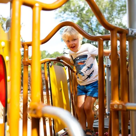 Rcn Le Moulin De La Pique Camping 5*
