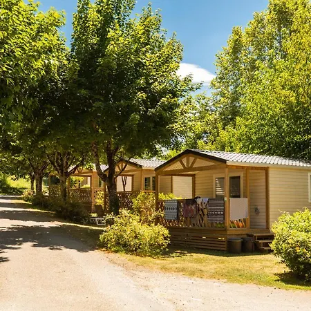 Campsite Rcn Le Moulin De La Pique 5*