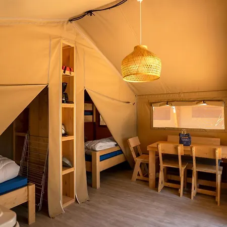 Rcn Le Moulin De La Pique Campsite 5*